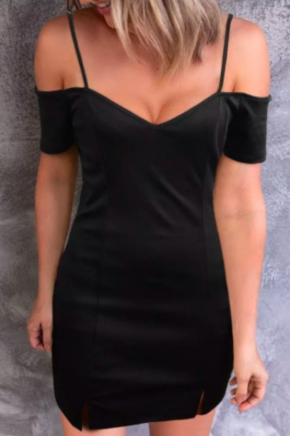 Open shoulder outlet bodycon dress