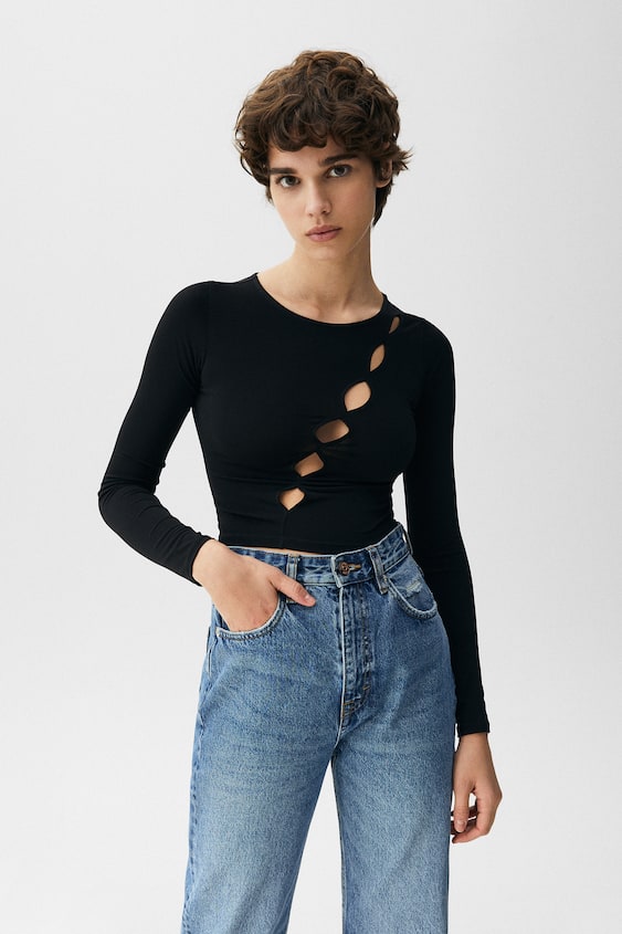 Black Cut Out T-Shirt With Long Sleeves