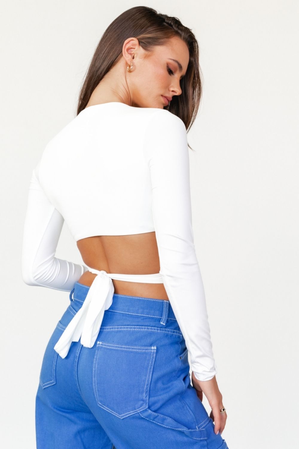 Body Hugging White Crop Top – Styched Fashion